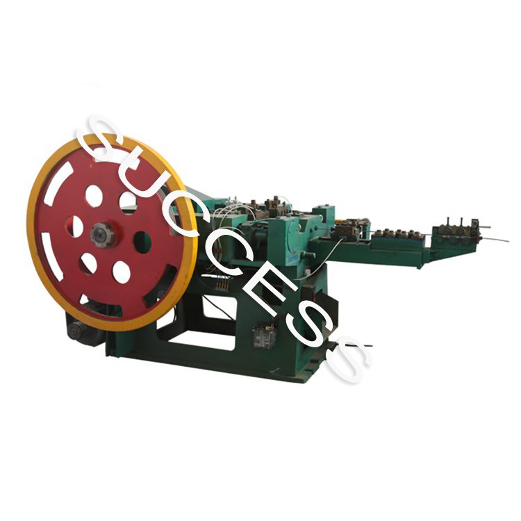 Automatic iron wire nail making machine